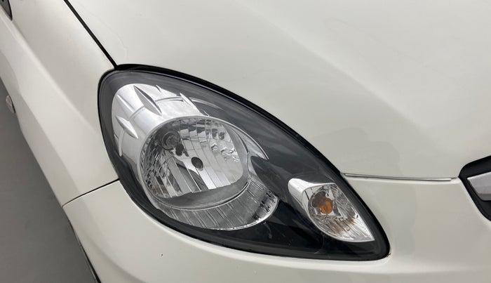 2014 Honda Brio S MT, Petrol, Manual, 69,254 km, Right headlight - Minor scratches