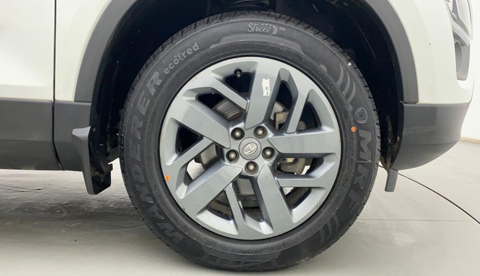 2021 Tata Safari XT PLUS, Diesel, Manual, 43,399 km, Right Front Wheel