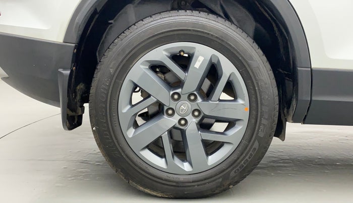 2021 Tata Safari XT PLUS, Diesel, Manual, 43,399 km, Right Rear Wheel