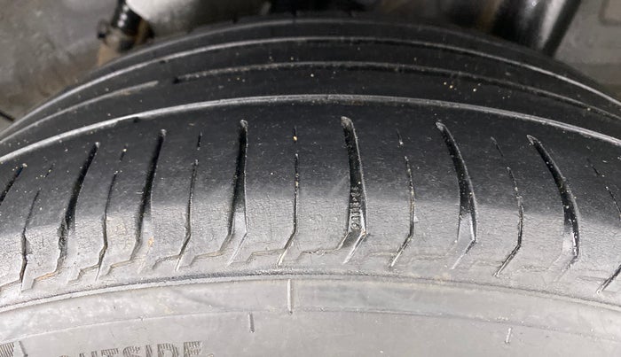 2019 Hyundai VENUE SX(O) CRDi, Diesel, Manual, 85,328 km, Left Rear Tyre Tread