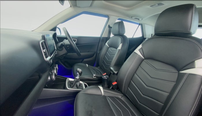 2019 Hyundai VENUE SX(O) CRDi, Diesel, Manual, 85,328 km, Right Side Front Door Cabin
