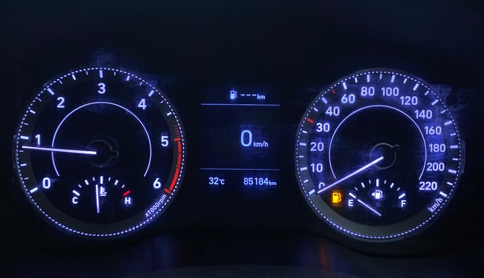 2019 Hyundai VENUE SX(O) CRDi, Diesel, Manual, 85,328 km, Odometer Image