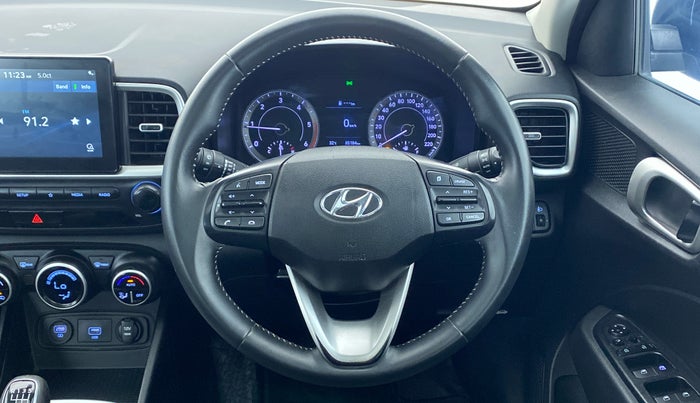 2019 Hyundai VENUE SX(O) CRDi, Diesel, Manual, 85,328 km, Steering Wheel Close Up