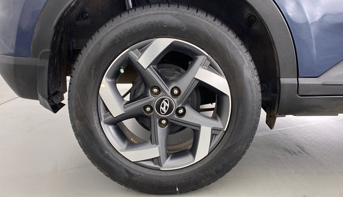 2019 Hyundai VENUE SX(O) CRDi, Diesel, Manual, 85,328 km, Right Rear Wheel