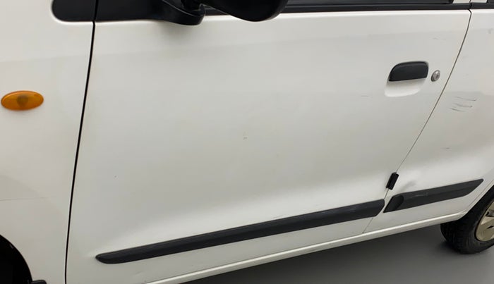 2012 Maruti Wagon R 1.0 LXI, Petrol, Manual, 41,128 km, Front passenger door - Slight discoloration