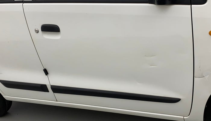 2012 Maruti Wagon R 1.0 LXI, Petrol, Manual, 41,128 km, Driver-side door - Minor scratches