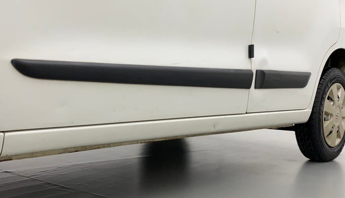 2012 Maruti Wagon R 1.0 LXI, Petrol, Manual, 41,128 km, Left running board - Slightly dented