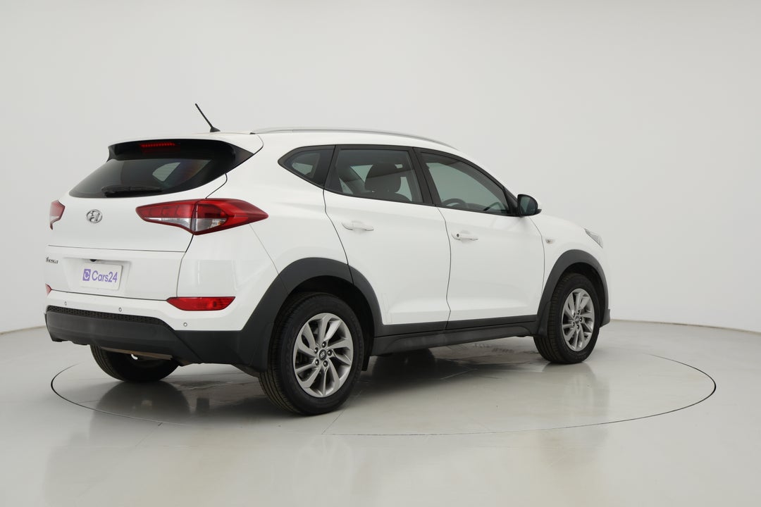 2017 Hyundai Tucson Active (FWD), Automatic, 125257 km, Right Back Diagonal (45- Degree) View