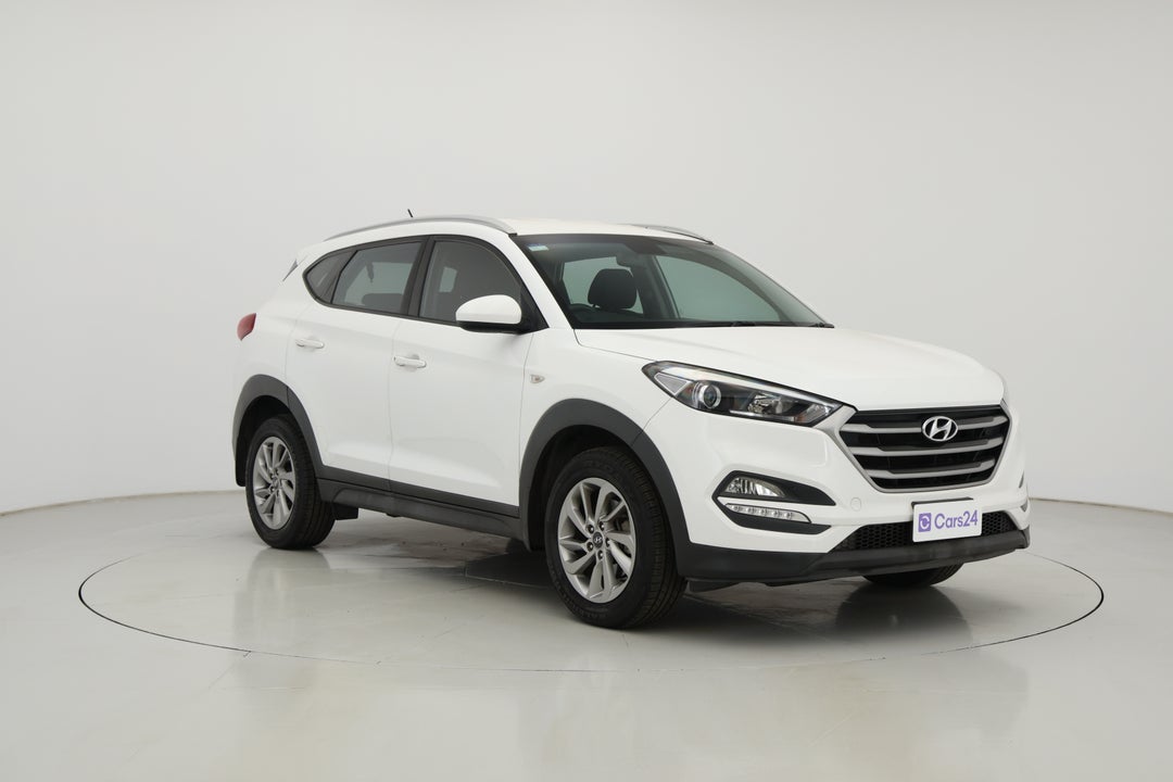 2017 Hyundai Tucson Active (FWD), Automatic, 125257 km, Right Front Diagonal (45- Degree) View