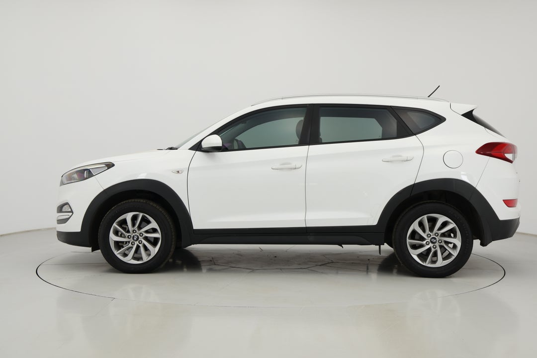 2017 Hyundai Tucson Active (FWD), Automatic, 125257 km, Left Side View