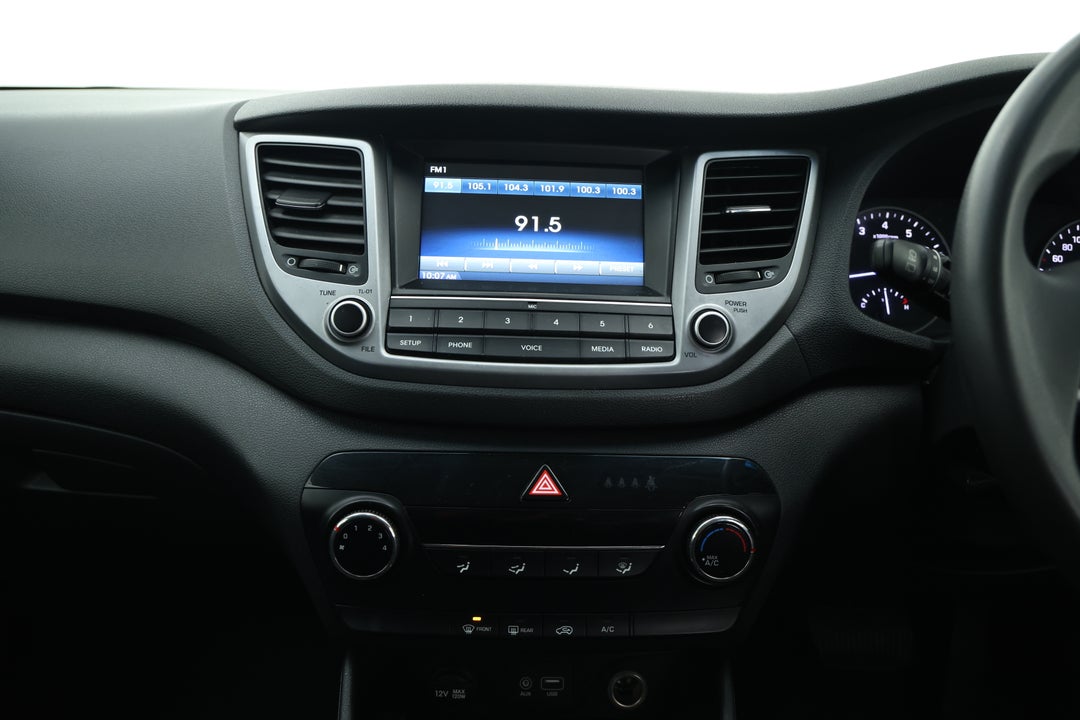 2017 Hyundai Tucson Active (FWD), Automatic, 125257 km, Center Console