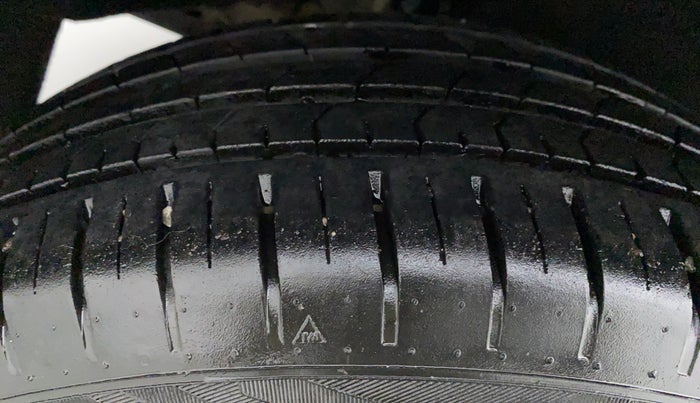 2019 Maruti Baleno ZETA 1.2 K12, Petrol, Manual, 9,353 km, Right Rear Tyre Tread