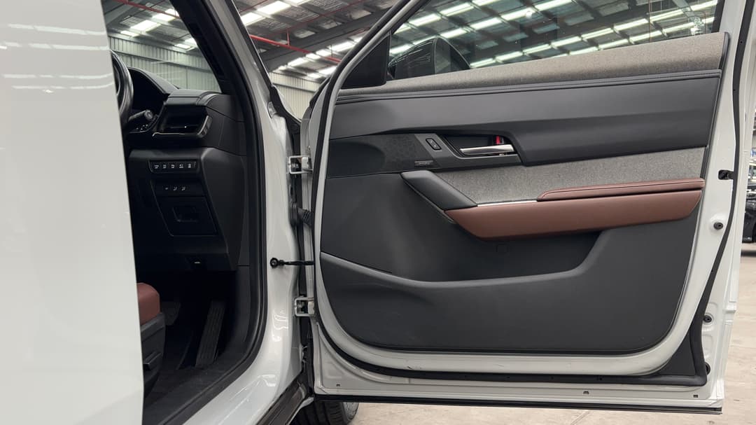 2022 Mazda Mx-30 G20e Astina Mhev, Automatic, 43089 km, Speaker View