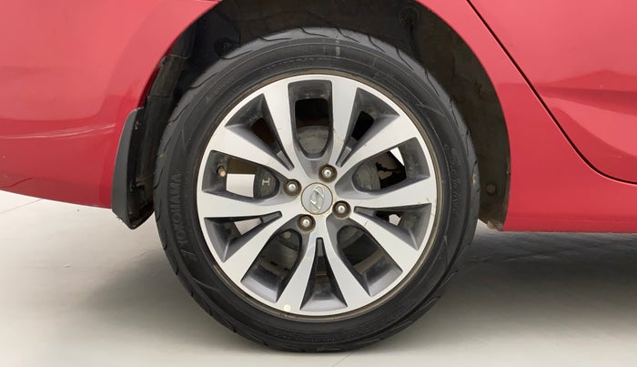 2016 Hyundai Verna FLUIDIC 4S 1.6 VTVT SX, Petrol, Manual, 64,164 km, Right Rear Wheel