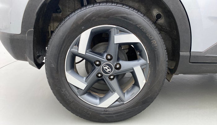 2019 Hyundai VENUE SX(O) CRDi, Diesel, Manual, 34,117 km, Right Rear Wheel