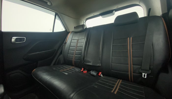 2019 Hyundai VENUE SX(O) CRDi, Diesel, Manual, 34,117 km, Right Side Rear Door Cabin