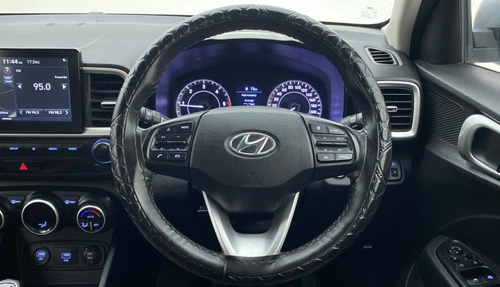 2019 Hyundai VENUE SX(O) CRDi, Diesel, Manual, 34,117 km, Steering Wheel Close Up