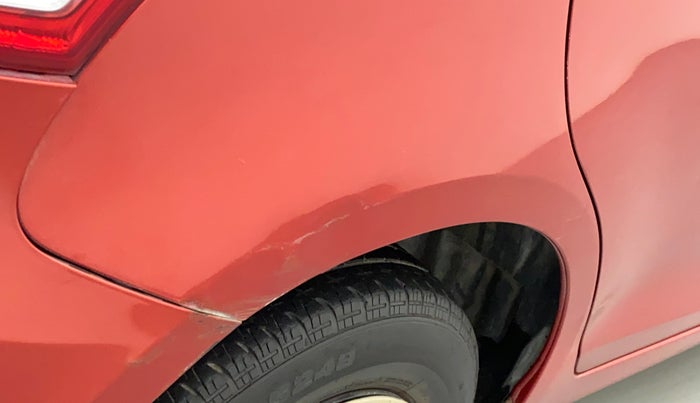 2012 Maruti Swift VDI, Diesel, Manual, 70,955 km, Right quarter panel - Minor scratches