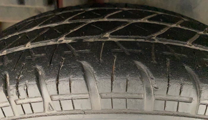 2012 Maruti Swift VDI, Diesel, Manual, 70,955 km, Right Rear Tyre Tread