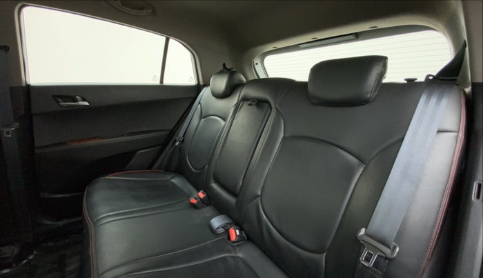 2016 Hyundai Creta 1.6 SX PLUS PETROL, Petrol, Manual, 20,142 km, Right Side Rear Door Cabin