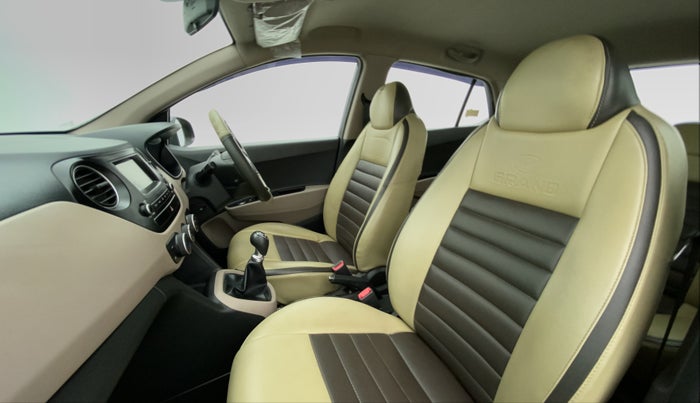 2017 Hyundai Grand i10 SPORTZ 1.2 KAPPA VTVT, Petrol, Manual, 57,258 km, Right Side Front Door Cabin