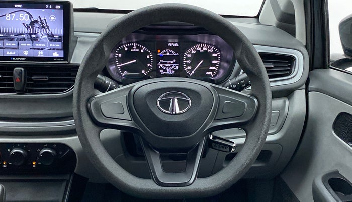 2021 Tata ALTROZ XE 1.2, Petrol, Manual, 5,596 km, Steering Wheel Close Up