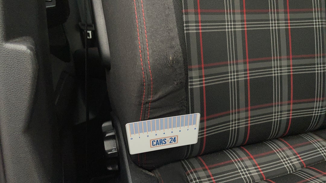 Seats Front RHS Wear