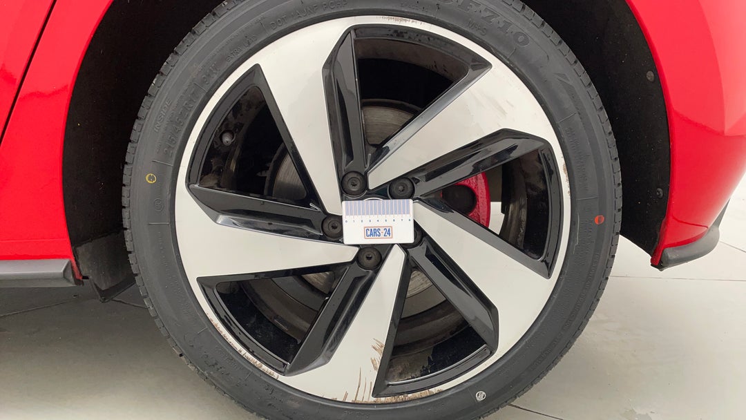 Wheels Rim Rear LHS Gutter Rash