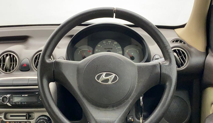 2012 Hyundai Santro Xing GL PLUS, CNG, Manual, 78,263 km, Steering wheel - Steering cover is minor torn