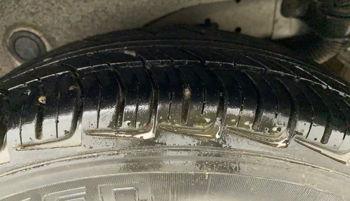 2012 Hyundai Santro Xing GL PLUS, CNG, Manual, 78,263 km, Left Rear Tyre Tread