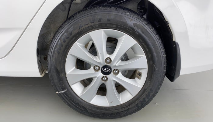 2015 Hyundai Verna FLUIDIC 1.6 CRDI S, Diesel, Manual, 47,361 km, Left Rear Wheel