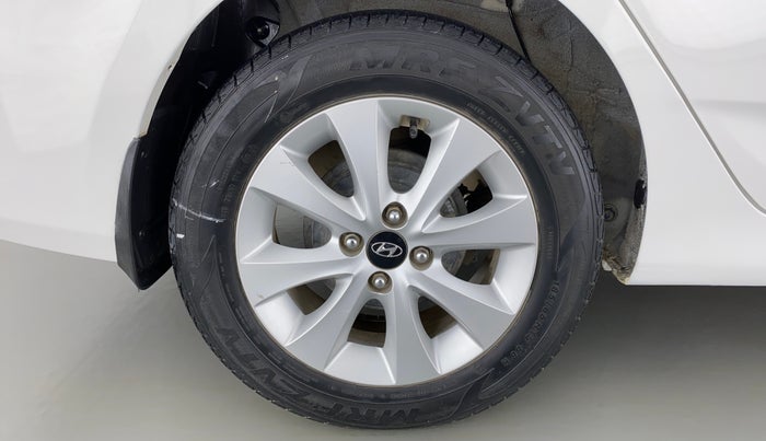 2015 Hyundai Verna FLUIDIC 1.6 CRDI S, Diesel, Manual, 47,361 km, Right Rear Wheel