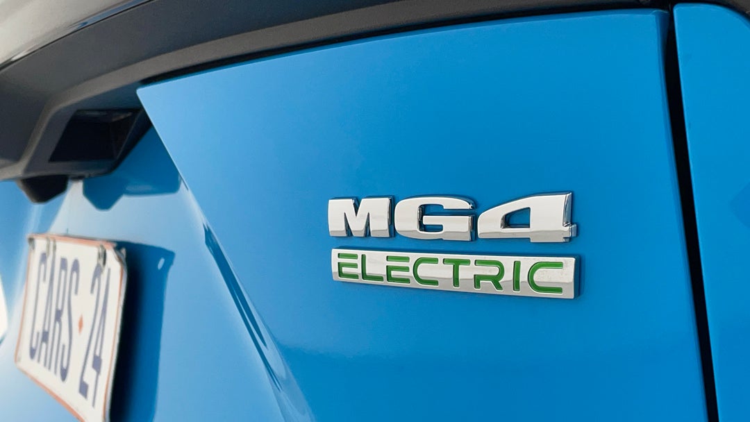 Badge (Boot Right Side)