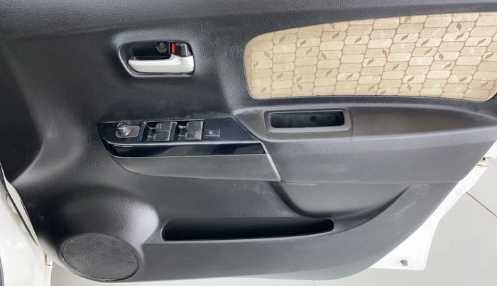 2018 Maruti Wagon R 1.0 VXI, Petrol, Manual, 14,172 km, Driver Side Door Panels Control