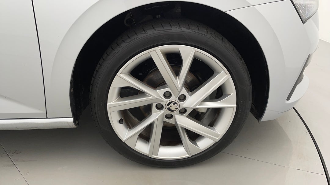 2023 SKODA Scala Ambition 85tsi, Automatic, 16291 km, Right Front Wheel