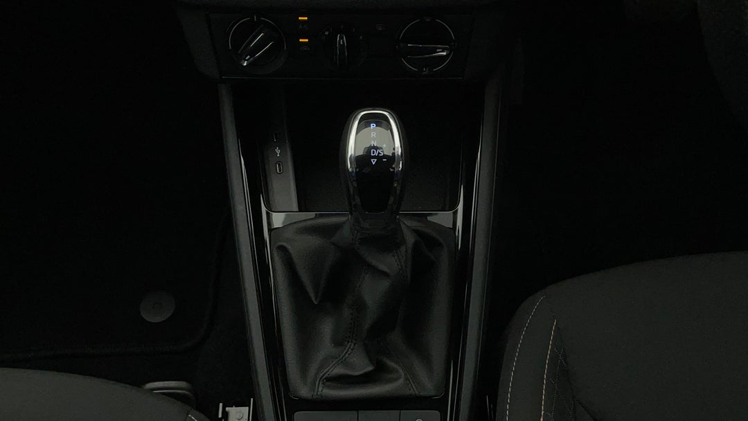 2023 SKODA Scala Ambition 85tsi, Automatic, 16291 km, Gear Lever 