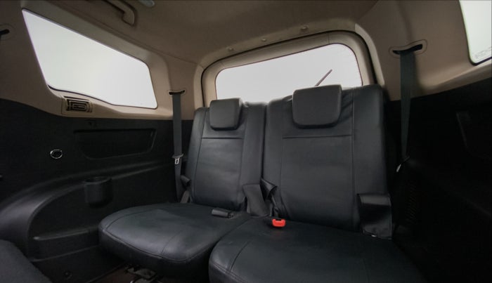 2014 Mahindra XUV500 W8 FWD, Diesel, Manual, 1,92,264 km, Third Seat Row