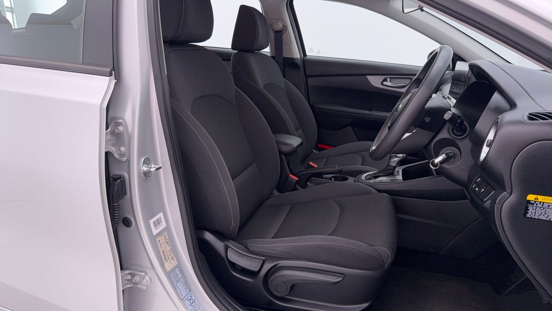 2020 Kia Cerato S, Automatic, 70252 km, Right Side Front Door Cabin View