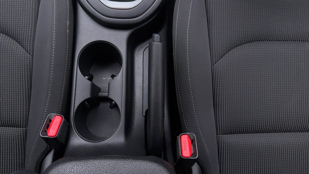 2020 Kia Cerato S, Automatic, 70252 km, Handbrake