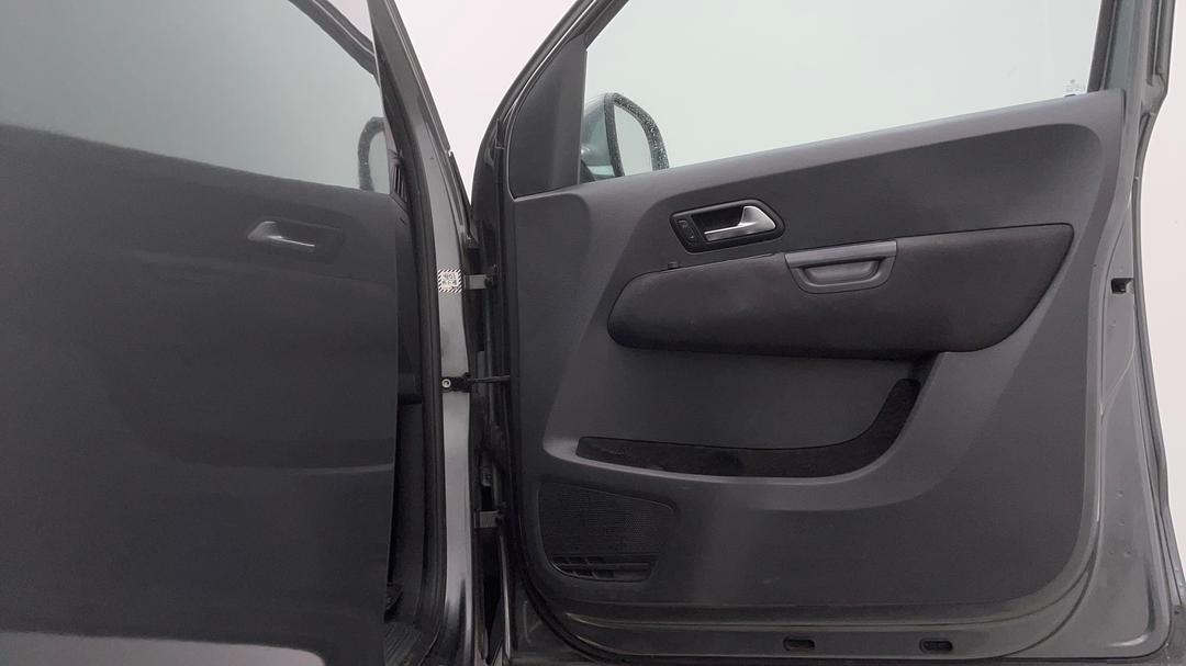 2017 Volkswagen Amarok V6 Tdi 550 Highline, Automatic, 126972 km, Speaker View