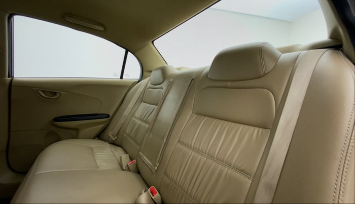 2016 Honda Amaze 1.2 SMT I VTEC, Petrol, Manual, 68,337 km, Right Side Rear Door Cabin
