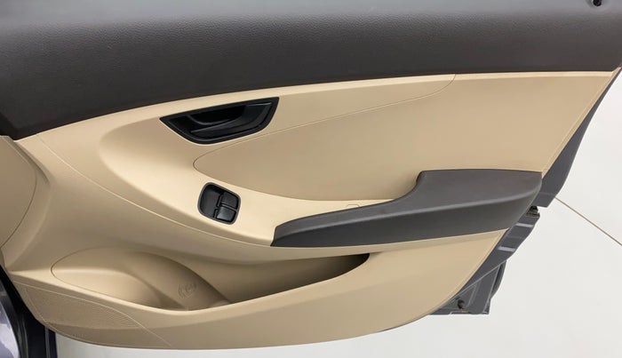 2017 Hyundai Eon ERA +, Petrol, Manual, 36,671 km, Driver Side Door Panels Control