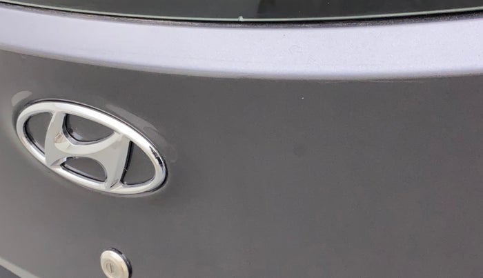 2017 Hyundai Eon ERA +, Petrol, Manual, 36,671 km, Dicky (Boot door) - Slightly dented