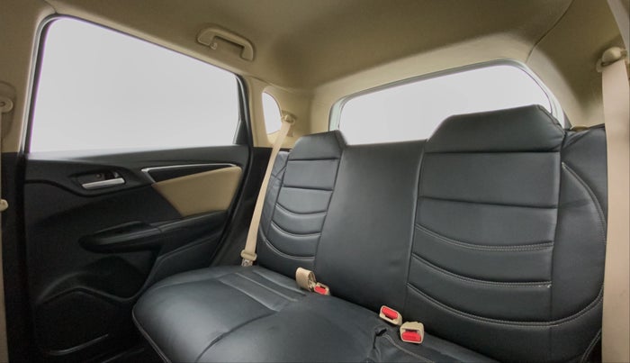 2016 Honda Jazz 1.2 V AT, Petrol, Automatic, 42,446 km, Right Side Rear Door Cabin