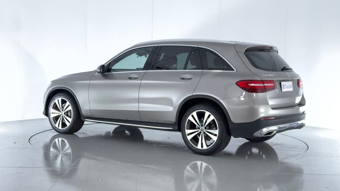 2019 Mercedes-benz GLC 250, Automatic, 31918 km, Left Back Diagonal (45- Degree) View