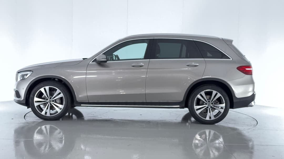 2019 Mercedes-benz GLC 250, Automatic, 31918 km, Left Side View