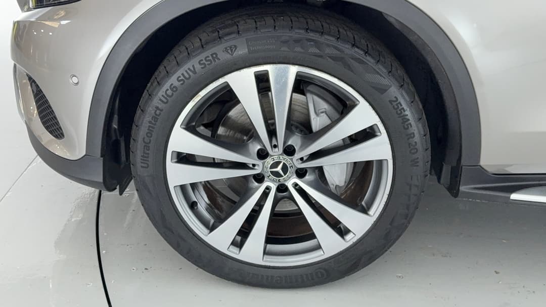2019 Mercedes-benz GLC 250, Automatic, 31918 km, Left Front Wheel