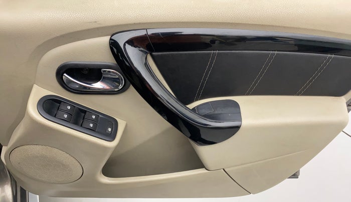 2014 Nissan Terrano XV D THP 110 PS, Diesel, Manual, 45,378 km, Driver Side Door Panels Control