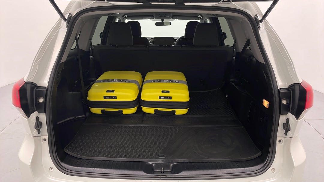 2016 Toyota Kluger Gx (4x2), Automatic, 102421 km, Boot Inside View with Luggage