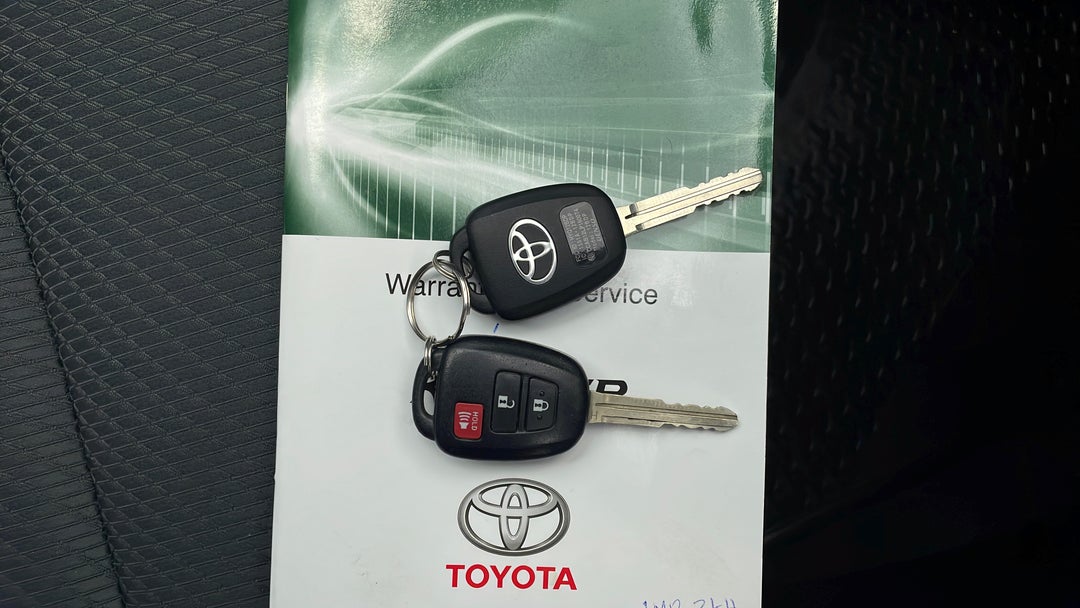 2016 Toyota Kluger Gx (4x2), Automatic, 102421 km, Key Close-up